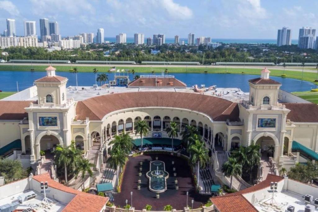 할렌데일비치 Hallandale Gulfstream Pool Walk To The Beach 아파트 외부 사진